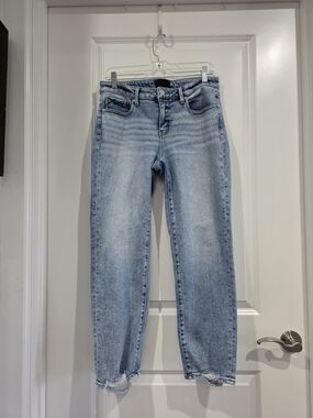 Buckle Light Blue Boyfriend Jeans